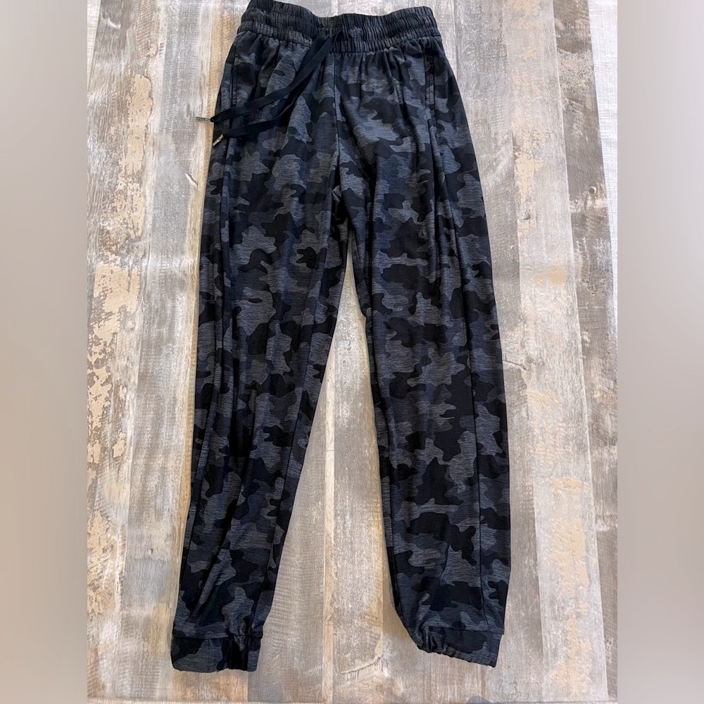 KYODAN Activewear Jogger Track Pants Women’s Grey Camo Print Size XS